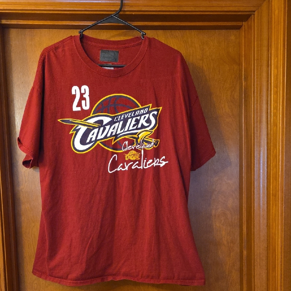 Cleveland Cavaliers Lebron James  Red Short Sleeve Tee